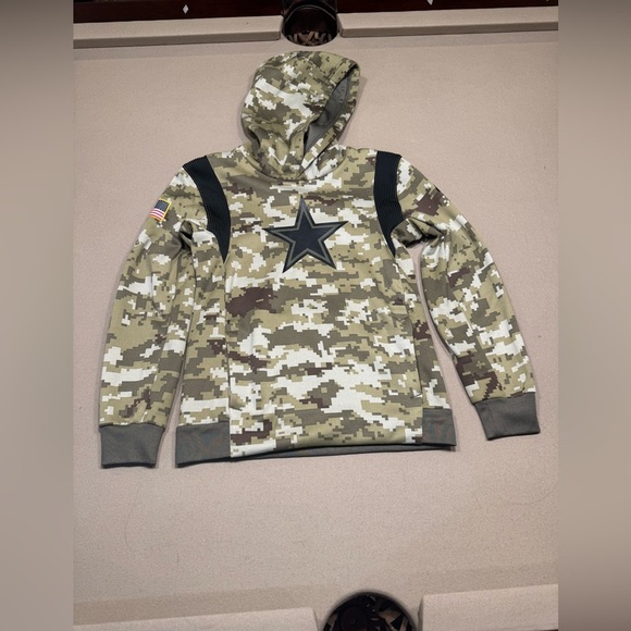 Nike Dri Fit Camouflage Hoodie- NWOT - Picture 1 of 6